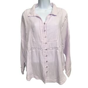 Lucky Brand Medium Top Lilac Purple Crochet Lightweight Woven Cotton Button Up